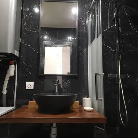 Apartment Cosy Proche Du Canal Saint Martin